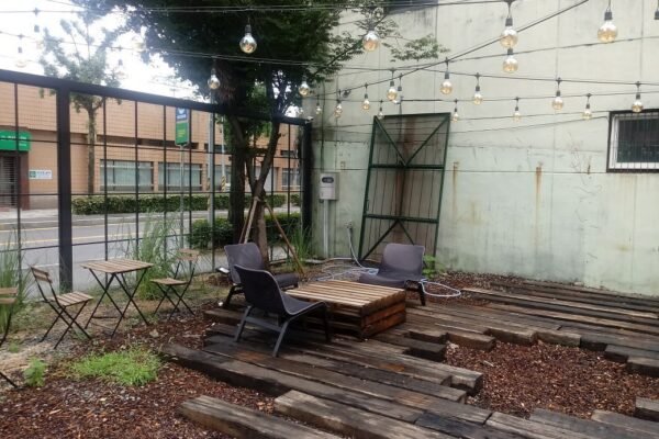 Menikmati Senja di Brew Works: Cafe Favorit di Suncheon dengan Vibe Santai